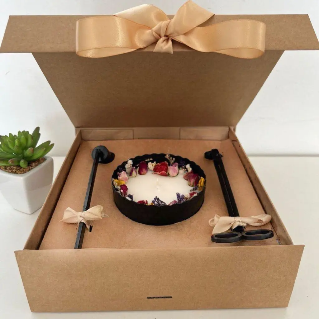 Coffret boite aimantée - bougie florale (4).webp