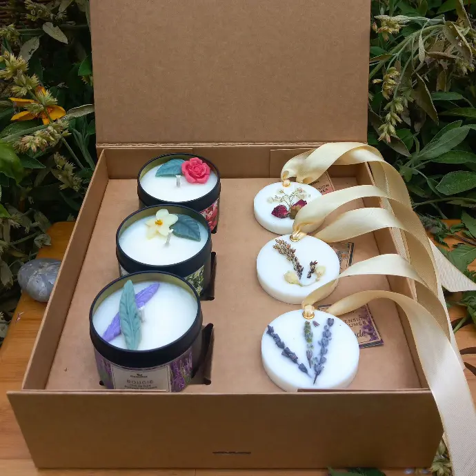 Coffret cadeau parfumé - 3 Bougies et 3  Suspensions